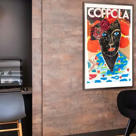 Hor Les Lumières 3* Paris